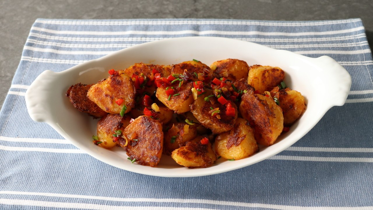 How to Make Crispy Oven-Roasted Breakfast Potatoes