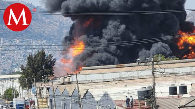 Bomberos de 6 municipios trabajan para sofocar incendio en Ecatepec: Protección Civil Edomex