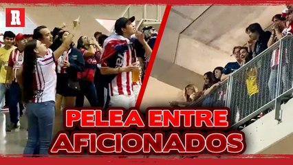 ENFRENTAMIENTO entre afición de CHIVAS Y AMÉRICA