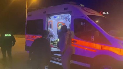 Alkollü ve ehliyetsiz sürücü yol kenarında duran tıra çarptı: 3 yaralı