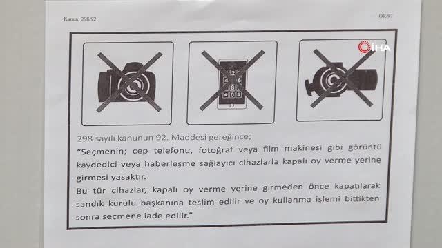 Azerbaycan'daki Türk vatandaşları cumhurbaşkanı seçiminin 2. turu için sandık başında