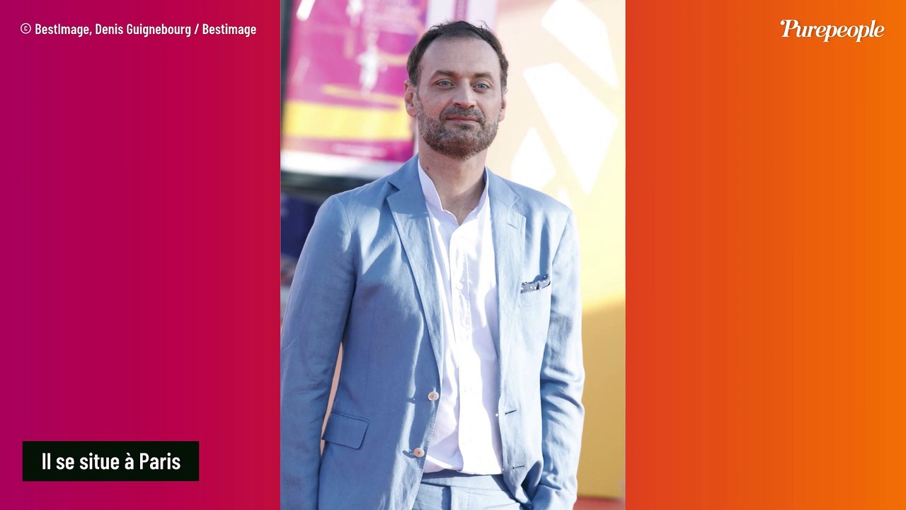 Augustin Trapenard a déménagé avec son charmant compagnon rive droite : parquet, moulures, cheminées dans le 10e à Paris