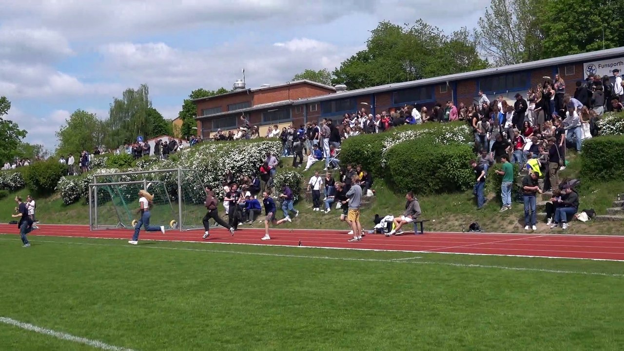 Jubelszenen nach dem Einzug des JFV 37 in das A-Jugend-Bezirkspokal-Finale