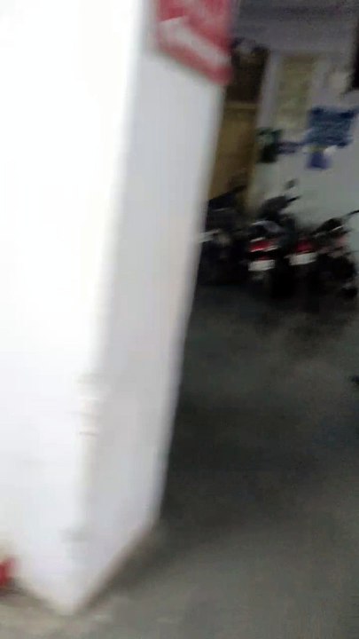 रात में पार्किंग बन जाता है ओपीडी एरिया