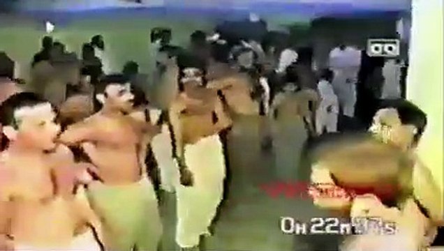shabab al-momineen Karachi ki qadeem anjuman ki aik nayaab video jo ke 1994 imam bargaah Kharadar Karachi mein record ki gayi. shabab ka mashhoor o Maroof kalaam haae khaak hai seen