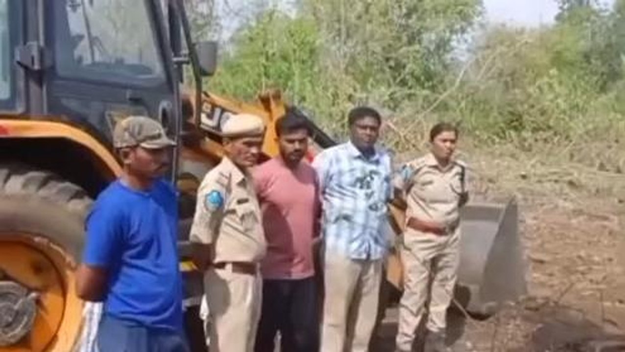 కడెం: అక్రమంగా అటవీ భూముల ఆక్రమణ.. ఒకరిపై కేసు నమోదు