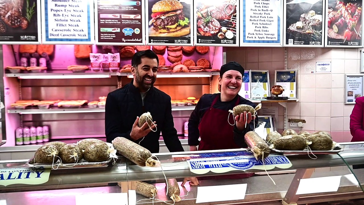 FM Humza Yusaf visits Bellshill to support local SNP council candidate Joe Budd