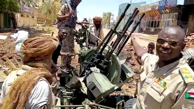 تزامنا مع قرارات البرهان.. معارك للسيطرة على مراكز مدن ولايات دارفور