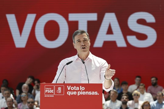 Sánchez anuncia una partida de 580 millones para mejorar los centros de Atención Primaria