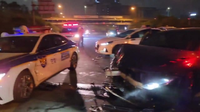 인천대로 차량 5대 추돌 사고...6명 경상 / YTN