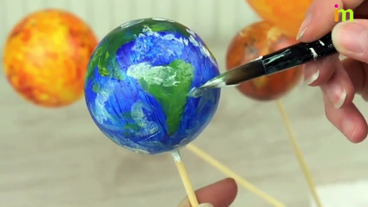 How to Make a Solar System Mobile at home