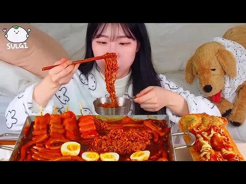 ASMR MUKBANG Fire Black bean Tteokbokki, SUPREME Seasoned Chicken, Flat Deep-fried Dumplings.