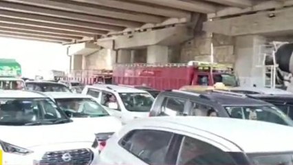 गाज़ियाबाद: गाजीपुर बॉर्डर पर रुकी रफ़्तार, वाहनों की लगी कतार