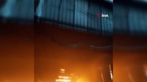 Adana'da Geri Dönüşüm Fabrikası Yangını