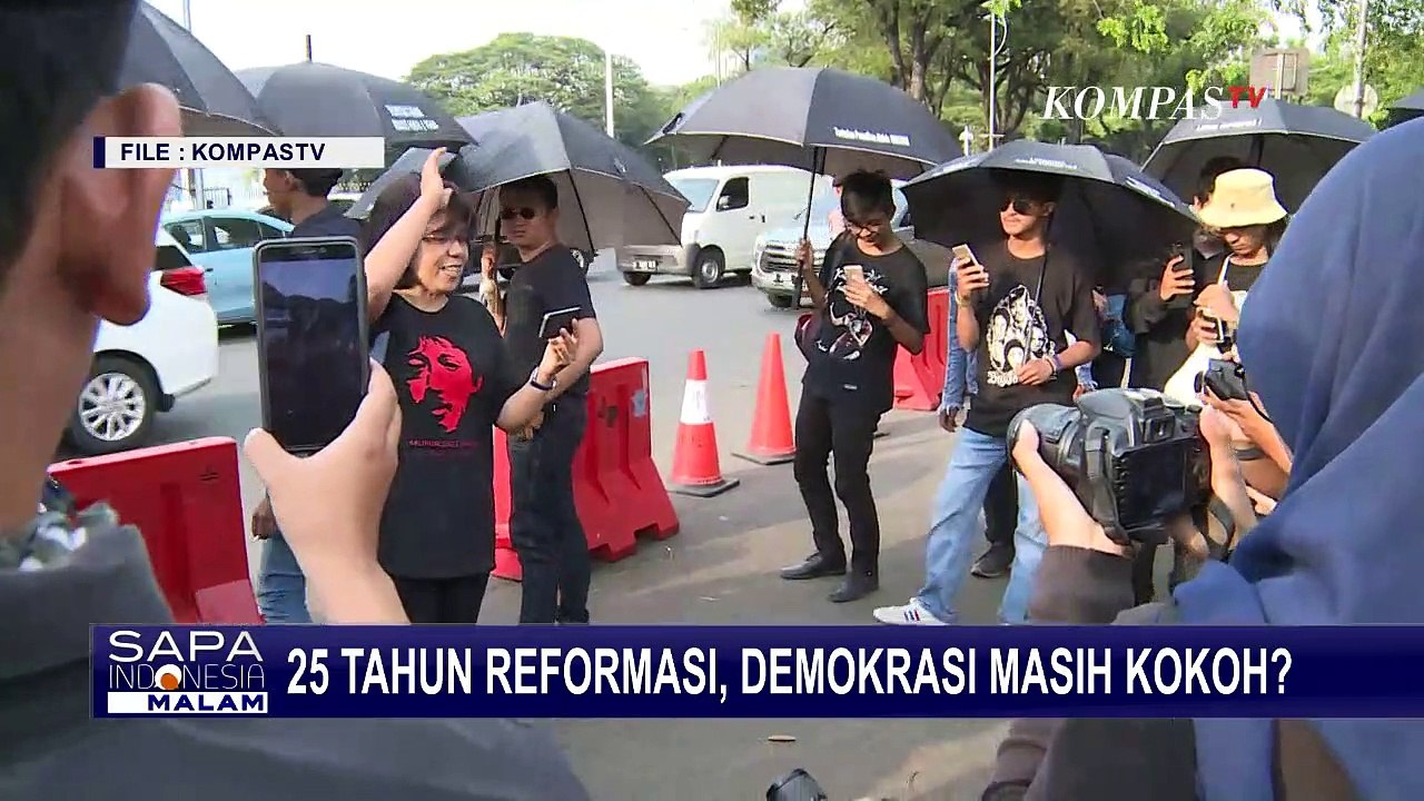 Aktivis 98 Gelar Aksi Longmars 25 Tahun Reformasi, Tuntut Perbaikan Demokrasi!