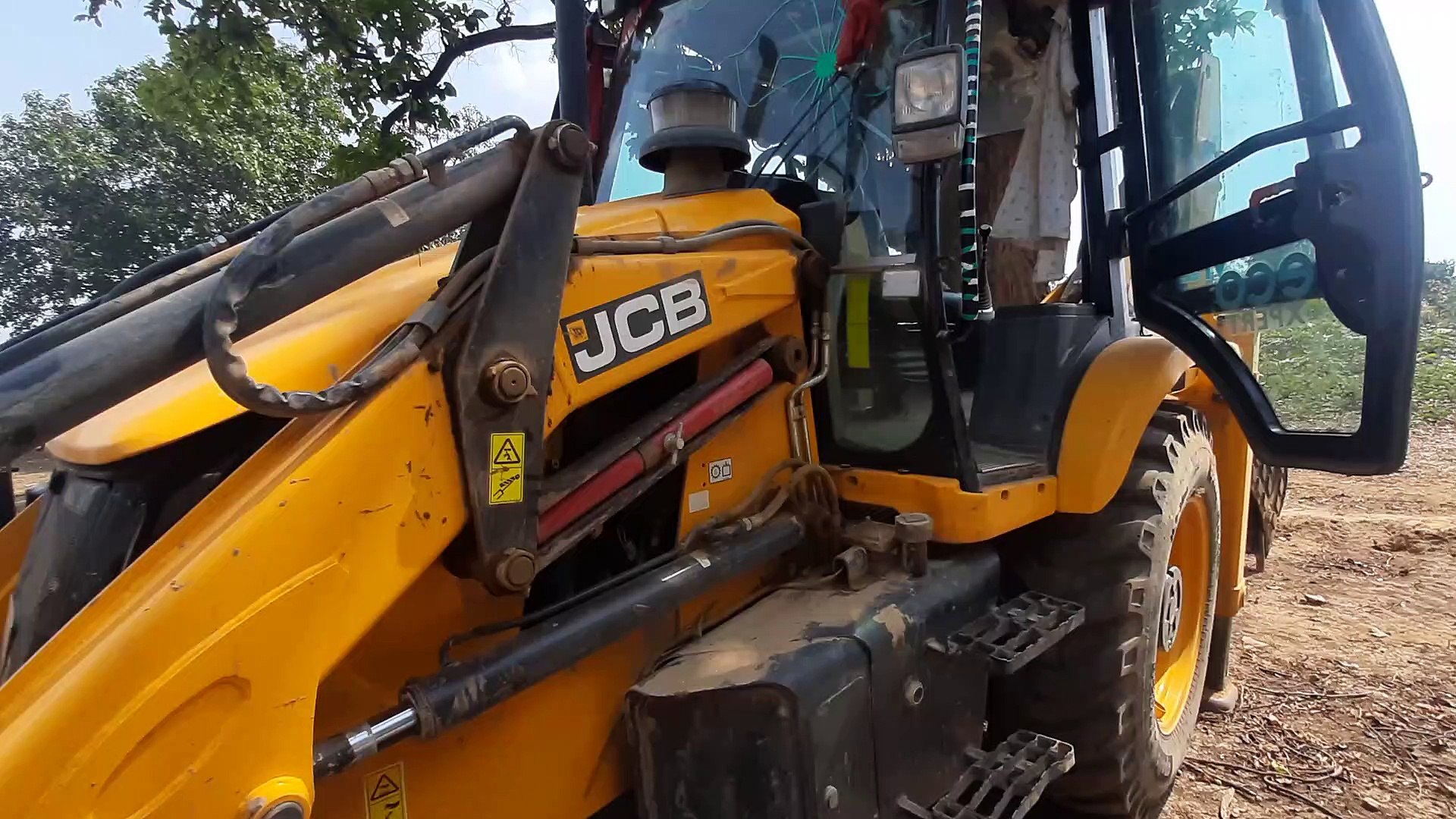 Jcb FRONT TAYER