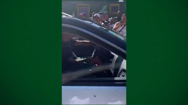 Ex-Vasco, Germán Cano é xingado por torcedores do clube