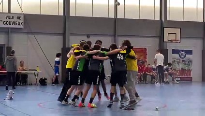 -18G - Célébration de fin de match après la victoire contre Gravelines