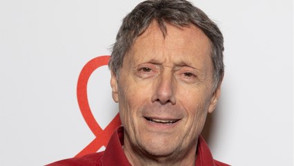 GALA VIDEO - Antoine de Maximy : combien gagne l’animateur de J'irai dormir chez vous ?
