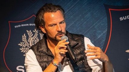 GALA VIDEO - PHOTO - Jérôme Kerviel papa heureux : l’ancien trader pose avec sa fille pour une occasion spéciale
