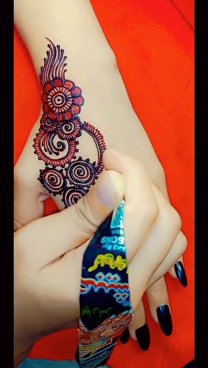Beautiful mehndi