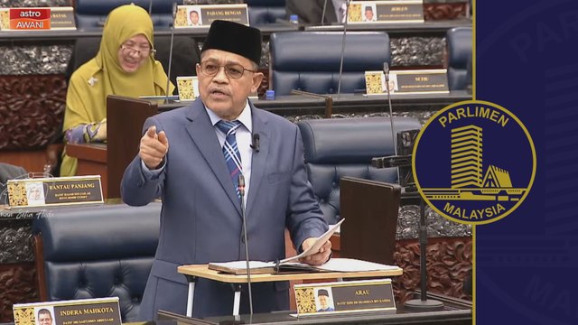 'Kerajaan Tan Sri Muhyiddin' cetus kekecohan di Dewan Rakyat