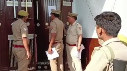 बिजनौर: पुलिस ने मुनादी कराकर नोटिस किया चस्पा