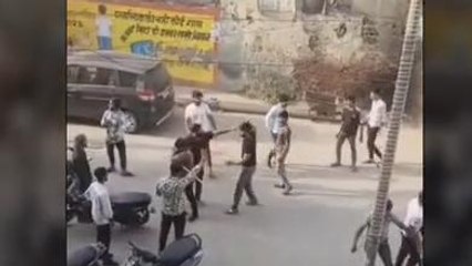 बागपत: हिंदू संगठन के पदाधिकारी पर बोला जानलेवा हमला, वीडियो हुआ वायरल