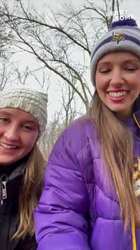 Woman Revealed Pregnancy News While Taking Picture || Heartsome