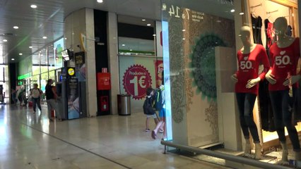 Playa Mar bella Barcelona Saca Leo y Lucas