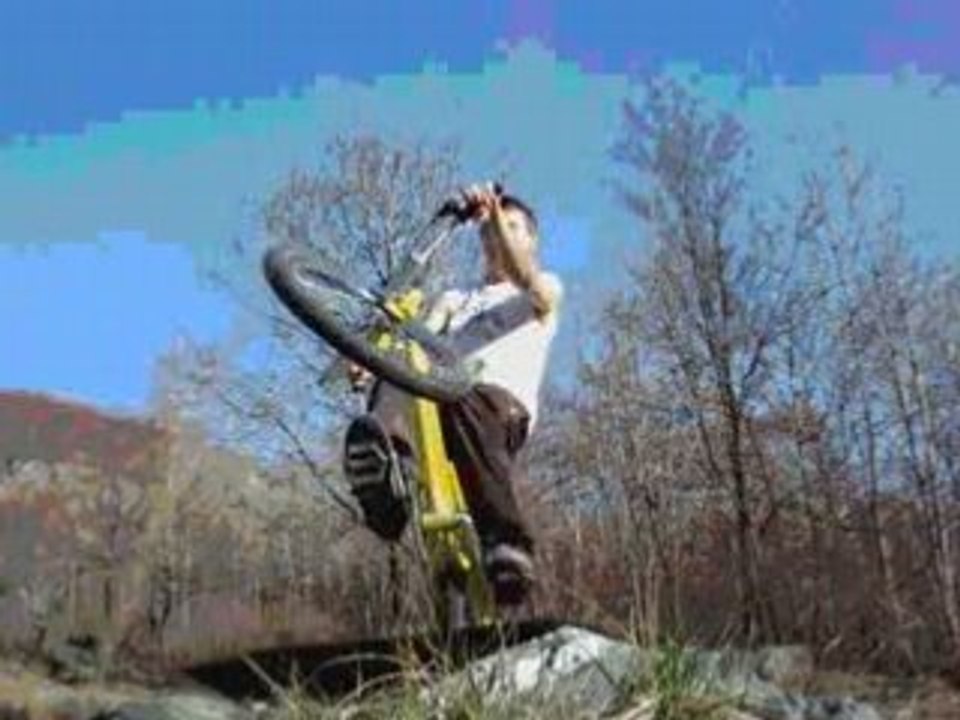 Nico en BMX ( printemps 2008 )