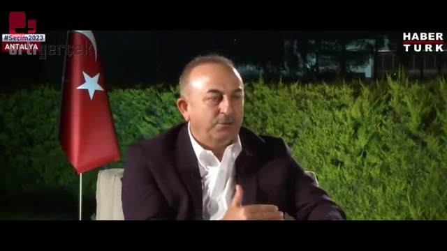 Mevlüt Çavuşoğlu'ndan Türkiye'deki Suriyeliler açıklaması