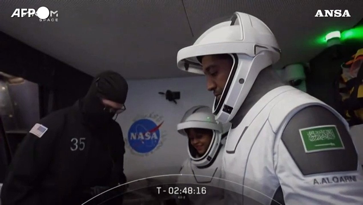 Uomo e donna sauditi verso la stazione spaziale internazionale, e' la prima volta