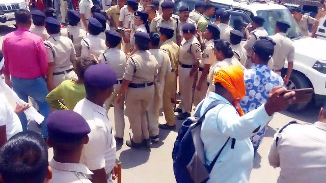 राजधानी के बुढापारा धरना स्थल पर अभाविप ने प्रदर्शन किया