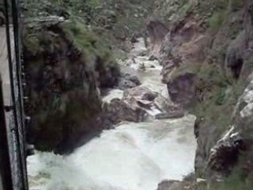 torrent a huancavelica: on se tate pour un kayak