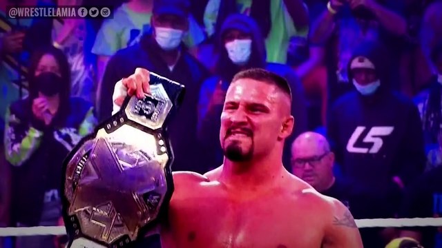 Sasha Banks Is Done With WWE...Scarlett Wrestling Debut...Kofi Makes History...Wrestling News