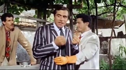 Franco e Ciccio - Scandali, vedove e corna Film