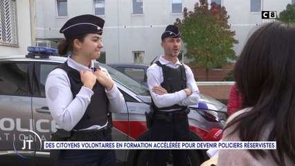 Le journal : Des citoyens volontaires en formation accélérée pour devenir policiers réservistes