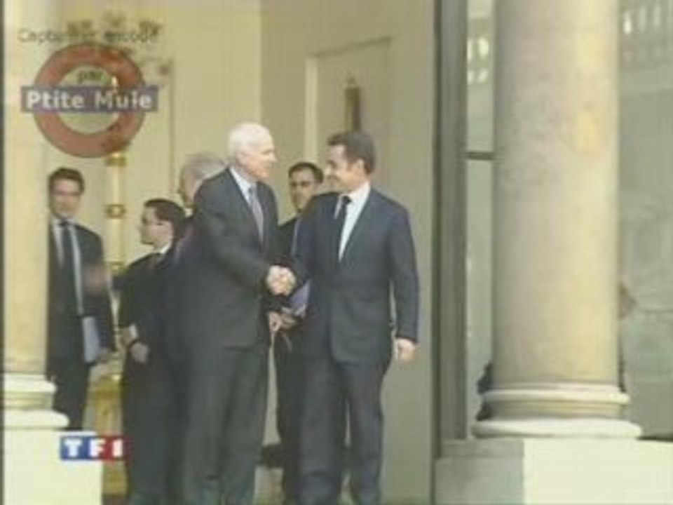 N. Sarkozy reçoit John McCain