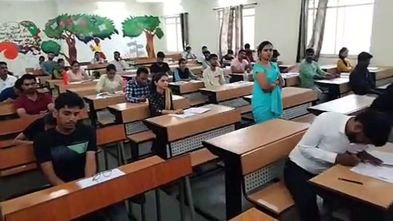 नीमच जिले से सुबह की पाली में 349 और दोपहर में...
