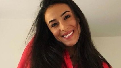 Voici - Mariés au premier regard : Laura dévoile ses différents essayages de robes de mariée et ses choix atypiques