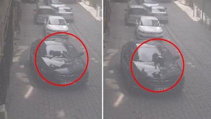 İstanbul'da 3 yaşındaki çocuk 4'üncü kattan otomobilin üzerine düştü