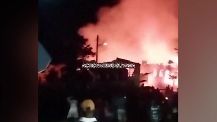 남미 가이아나 학교 기숙사에서 화재...최송 20명 사망 / YTN