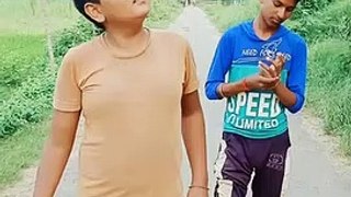 comedy_video_funny_short_video_आवारा_हू।_comedy_video_2022_new_funny_video(360p)