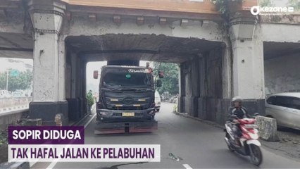Melaju ke Tanjung Priok, Truk Kontainer Nyangkut di Jembatan Kereta Matraman