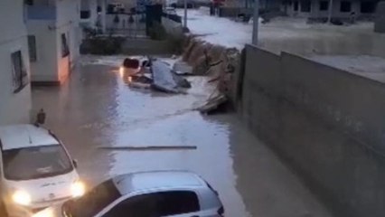 Mersin'de yağmur etkili oldu