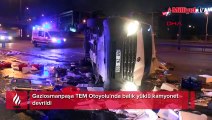 Gaziosmanpaşa TEM Otoyolu'nda balık yüklü kamyonet devrildi: 2 yaralı