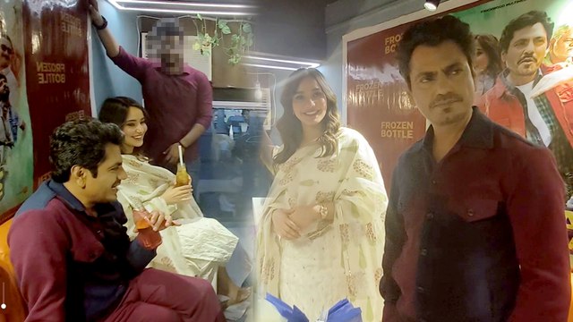 Nawazuddin Siddiqui, Neha Sharma Meet Fans At A Cafe