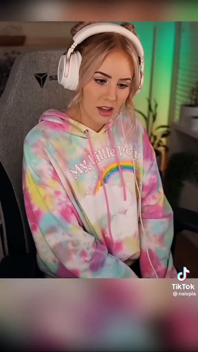 Nalopia Reacts to dirty chat comments