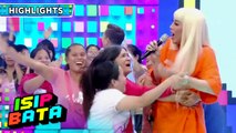 Vice Ganda gets crowded by the Madlang Hakot in Isip Bata | Isip Bata